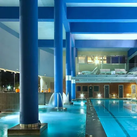 Mara's Higueron West - Luxurious & Sunny 푸엔히롤라