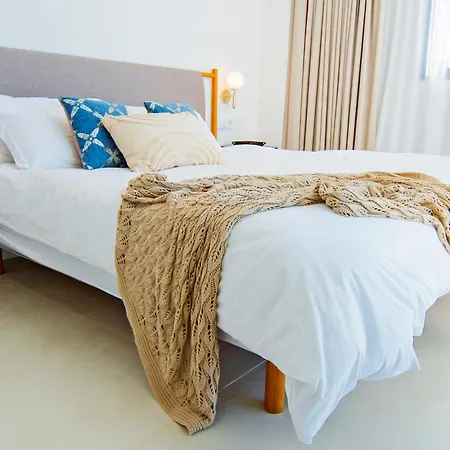 Mara's Higueron West - Luxurious & Sunny Apartman *