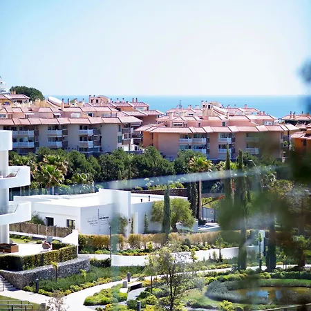 Mara's Higueron West - Luxurious & Sunny 푸엔히롤라