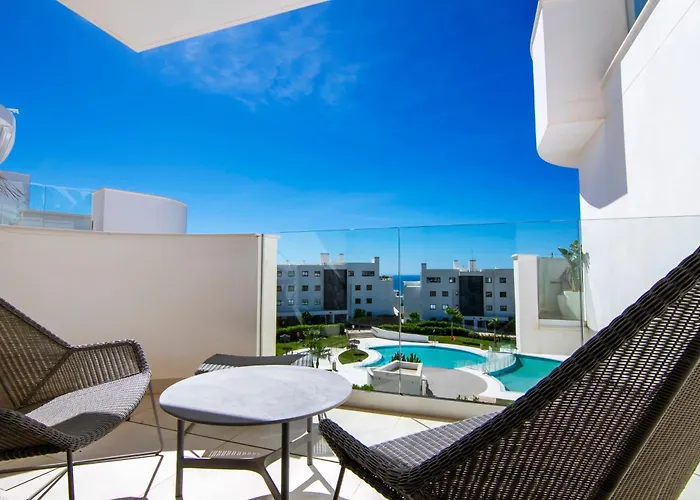 Апартаменти Mara's Higueron West - Luxurious & Sunny