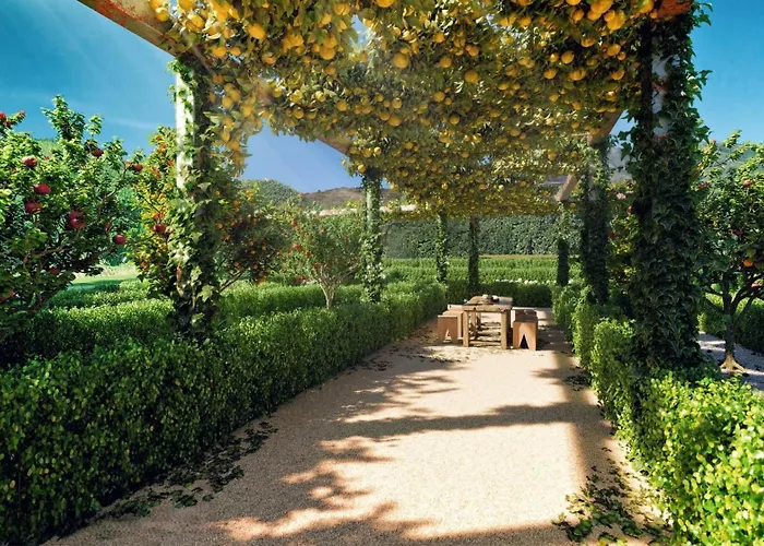 Апартаменти Mara's Higueron West - Luxurious & Sunny